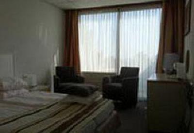 фото отеля Hightop Hotel