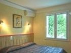 фото отеля Hotel Ecusson Saint-Hilaire-de-Brethmas