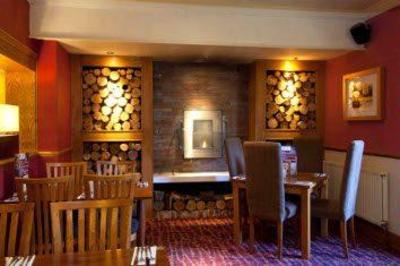 фото отеля Premier Inn Christchurch Highcliffe