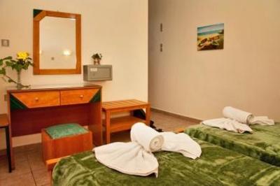 фото отеля Nicolas Hotel