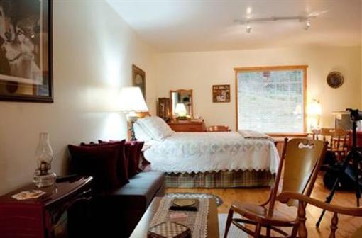фото отеля A+ Guesthouse on Bayview