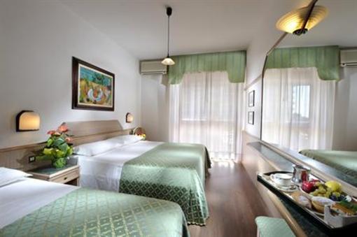 фото отеля Hotel Niagara Lignano Sabbiadoro