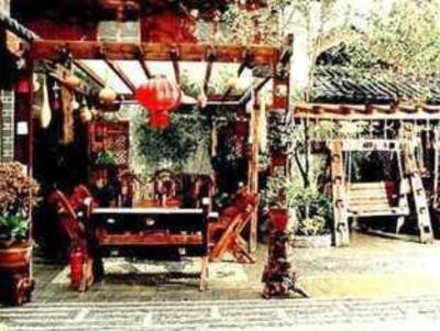 фото отеля Lijiang Wuwei Life Courtyard Inn