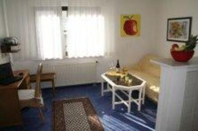 фото отеля Gastehaus Schweizerhof Bobingen an der Rems
