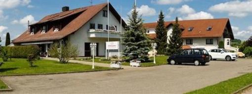 фото отеля Gastehaus Schweizerhof Bobingen an der Rems