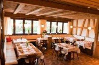 фото отеля Gastehaus Schweizerhof Bobingen an der Rems