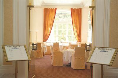 фото отеля Parkhotel Schlangenbad