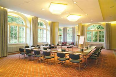 фото отеля Parkhotel Schlangenbad