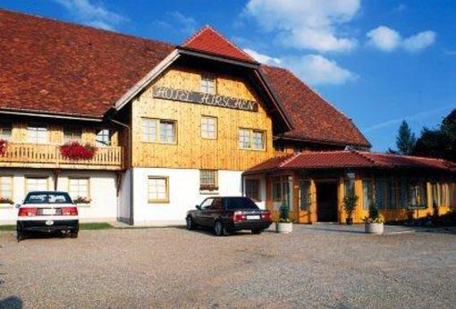 фото отеля Hotel Hirschen Sankt Märgen