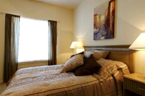 фото отеля Eaglewood Apartments