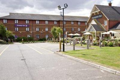 фото отеля Premier Inn A1/A14 Huntingdon (England)