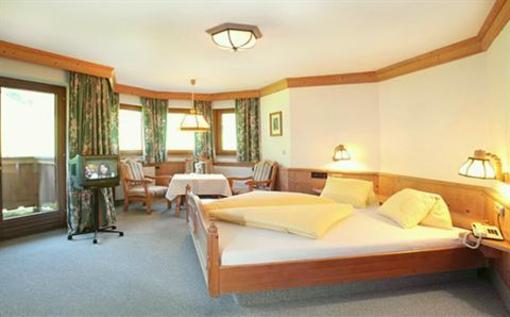 фото отеля Landhotel Alpenhof