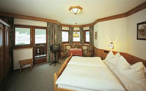 фото отеля Landhotel Alpenhof