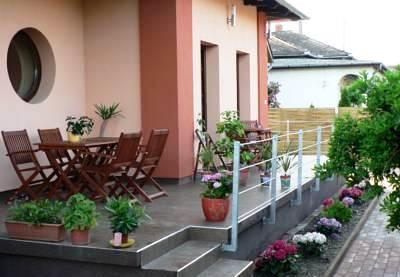 фото отеля Nyirfa Apartmanhaz