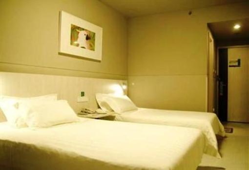 фото отеля Jinjiang Inn Ruhao Zhongshan Road