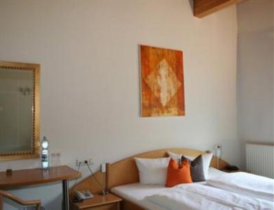 фото отеля Hotel Garni Zwei Jahreszeiten