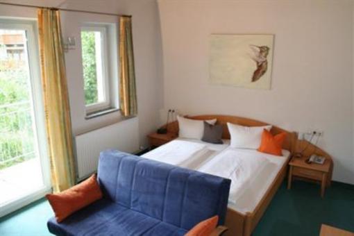 фото отеля Hotel Garni Zwei Jahreszeiten