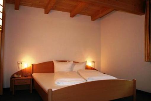 фото отеля Hotel Garni Zwei Jahreszeiten