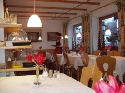 фото отеля Hotel Haus Ursula Bad Wiessee