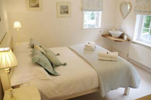 фото отеля Heath Close Bed and Breakfast Budleigh Salterton