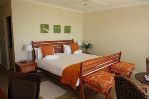 фото отеля Oystercatcher Lodge