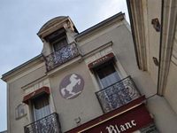 Hotel Du Cheval Blanc Reze