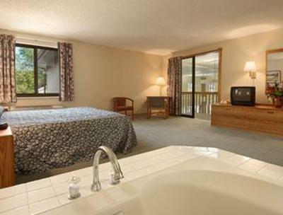 фото отеля Riverview Inn & Suites of Oconto