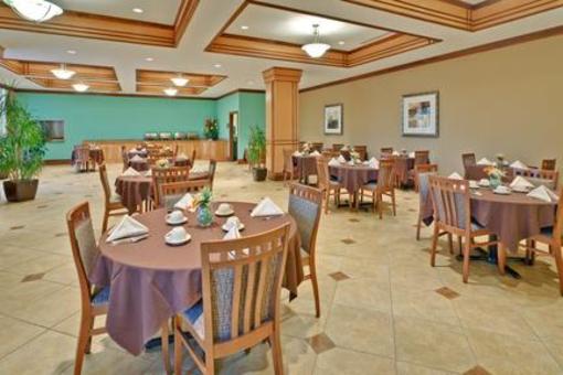фото отеля Holiday Inn Hotel & Suites Barboursville