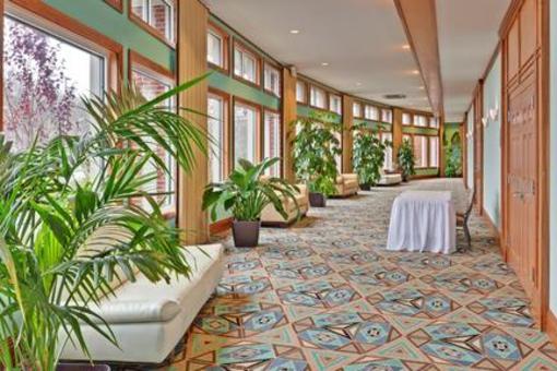 фото отеля Holiday Inn Hotel & Suites Barboursville