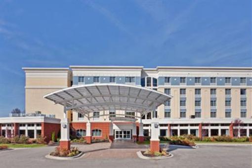 фото отеля Holiday Inn Hotel & Suites Barboursville