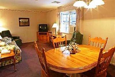 фото отеля Amish Country Motel