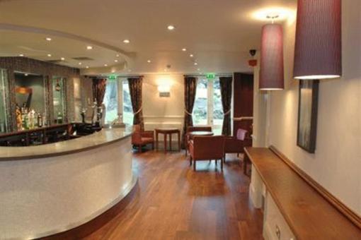 фото отеля Alderley Edge Hotel