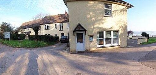 фото отеля Harepath Holidays Limited Seaton