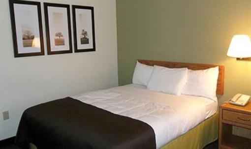 фото отеля AmericInn Grand Rapids