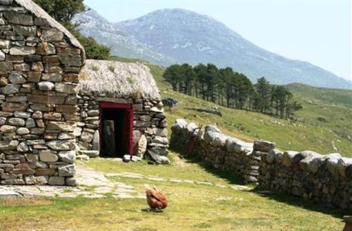 фото отеля Dan O'Hara's Farmhouse Clffden