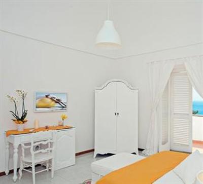 фото отеля Villa Yiara