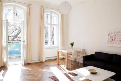 фото отеля PrenzlBed Prenzlauer Berg