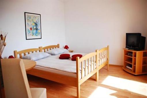 фото отеля Villa Bianca Apartments Okrug Gornji