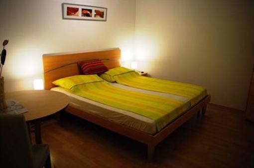 фото отеля Villa Bianca Apartments Okrug Gornji
