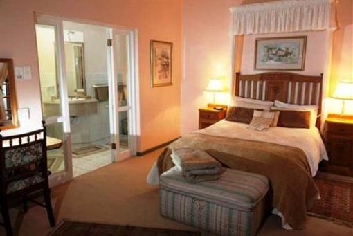 фото отеля Huijs Te Marquette Guesthouse Mossel Bay