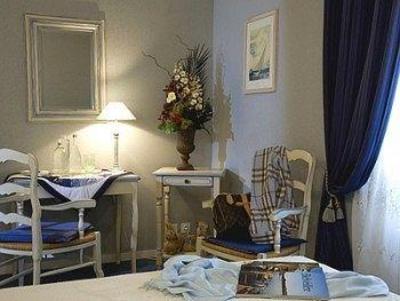 фото отеля Logis Paris-Rome