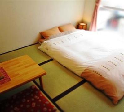 фото отеля J-Hoppers Hiroshima Guesthouse