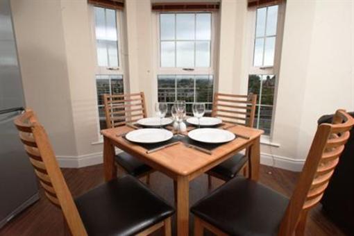 фото отеля Willowbank Manor Apartment Belfast