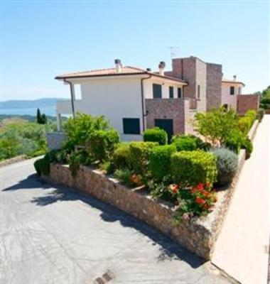 фото отеля Residenza Turistico Alberghiera Le Poste del Pianone