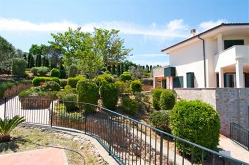 фото отеля Residenza Turistico Alberghiera Le Poste del Pianone