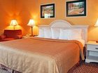 фото отеля Quality Inn Manhattan