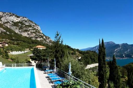 фото отеля Panorama Riva del Garda