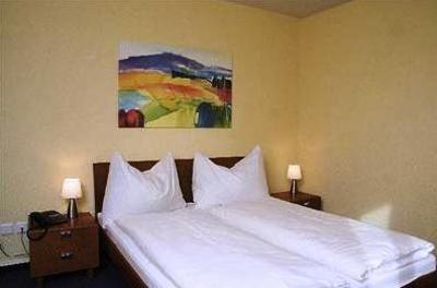 фото отеля Hotel Baeren Suhr