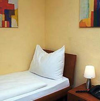 фото отеля Hotel Baeren Suhr