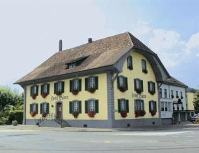 фото отеля Hotel Baeren Suhr